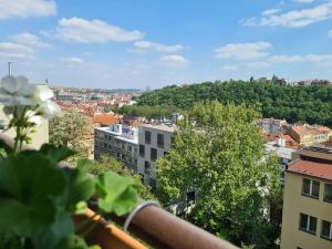 Pronájem bytu 2+kk, Praha, Mošnova, 51 m2