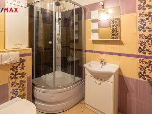 Prodej rodinného domu, Mladé Buky - Kalná Voda, 170 m2