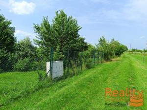 Prodej zahrady, Otrokovice, Hložkova, 2202 m2