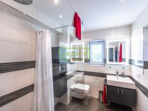 Prodej rodinného domu, Bečov nad Teplou, Na Zelené, 231 m2