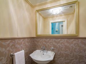 Prodej bytu 3+kk, Karlovy Vary, Vřídelní, 105 m2