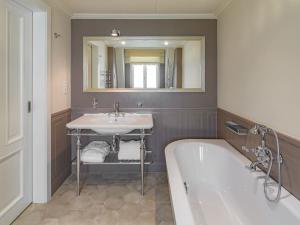 Prodej bytu 3+kk, Karlovy Vary, Vřídelní, 105 m2
