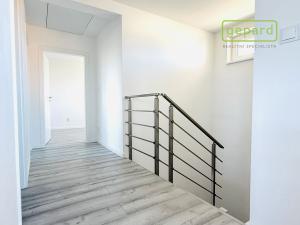 Prodej rodinného domu, Bavoryně, 165 m2