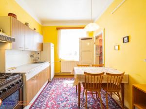 Prodej bytu 4+1, Šumperk, Masarykovo nám., 125 m2