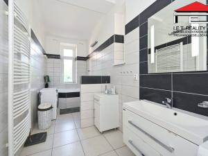 Prodej bytu 4+1, Brno, Čápkova, 109 m2