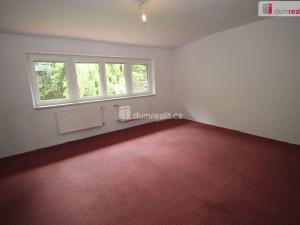 Prodej bytu 2+1, Mariánské Lázně - Hamrníky, třída Vítězství, 85 m2