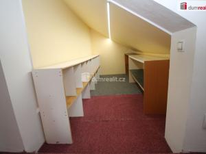 Prodej bytu 2+1, Mariánské Lázně - Hamrníky, třída Vítězství, 85 m2