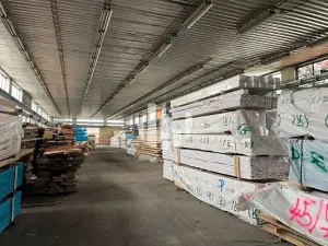 Pronájem skladu, Plzeň, Libušínská, 4000 m2