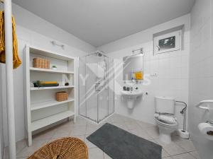Prodej rodinného domu, Doksy, Roubalova, 236 m2