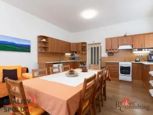 Prodej rodinného domu, Bruntál, I. Olbrachta, 211 m2