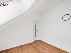 Prodej bytu 3+kk, Hradec Králové, Klumparova, 37 m2