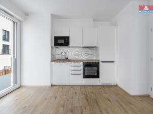 Pronájem bytu 2+kk, Plzeň, Safírová, 45 m2