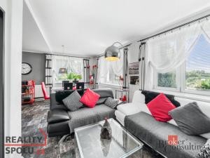 Prodej rodinného domu, Dolany, 198 m2