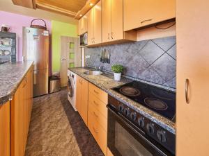 Prodej bytu 2+kk, Trutnov - Horní Staré Město, Dlouhá, 37 m2