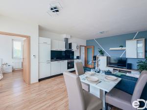 Prodej bytu 2+kk, Chrudim, V Hliníkách, 53 m2