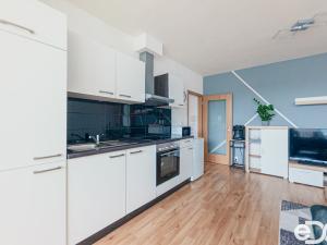 Prodej bytu 2+kk, Chrudim, V Hliníkách, 53 m2