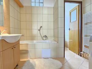 Prodej bytu 3+1, Písek, Za Pazdernou, 72 m2