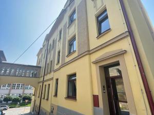 Prodej bytu 1+kk, Náchod, Na Letné, 47 m2