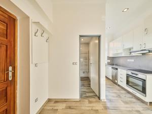 Prodej bytu 3+1, Trutnov - Střední Předměstí, Blanická, 49 m2