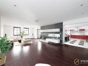 Prodej rodinného domu, Praha - Dolní Počernice, Bakurinova, 395 m2