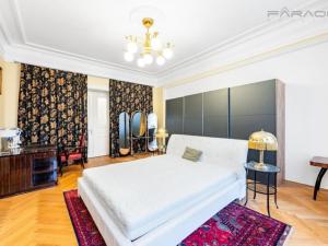 Pronájem bytu 4+1, Praha - Josefov, Pařížská, 184 m2