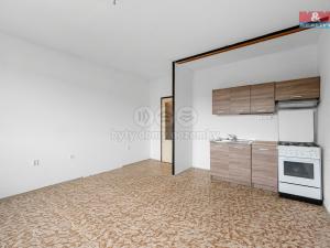 Pronájem bytu 1+1, Děčín - Děčín XXXII-Boletice nad Labem, Pražská, 40 m2