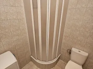 Pronájem bytu 1+kk, Praha - Troja, Olštýnská, 24 m2
