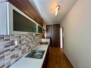 Pronájem bytu 1+1, Cheb, Písečná, 40 m2