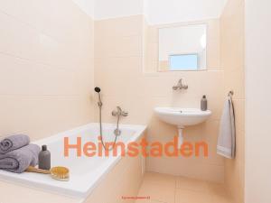 Pronájem bytu 2+1, Karviná - Nové Město, Čapkova, 56 m2