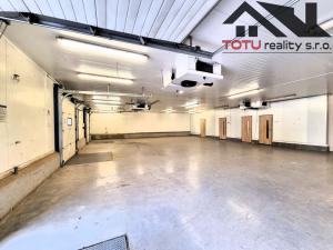 Pronájem skladu, Černožice, 2200 m2