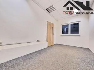 Pronájem skladu, Černožice, 2200 m2