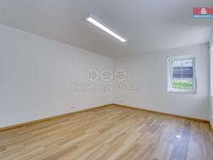 Prodej obchodního prostoru, Plzeň - Doudlevce, Šípková, 70 m2