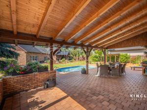 Prodej rodinného domu, Semice, 203 m2