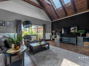 Prodej rodinného domu, Semice, 203 m2