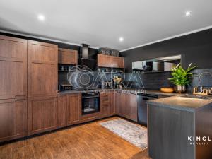 Prodej rodinného domu, Semice, 203 m2