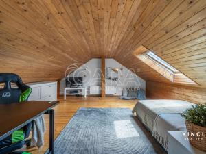 Prodej rodinného domu, Semice, 203 m2