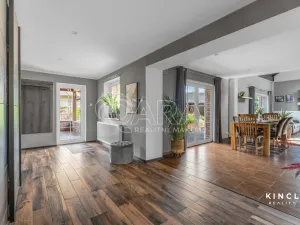 Prodej rodinného domu, Semice, 203 m2