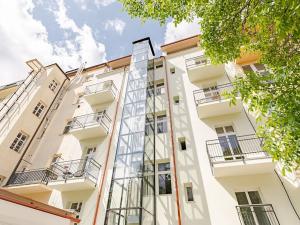 Pronájem garáže, Praha - Vinohrady, Lublaňská, 18 m2
