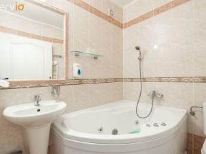 Prodej vinného sklepa, Dolní Dunajovice, Hlavní, 500 m2