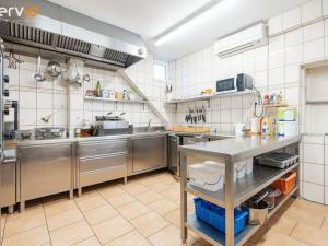 Prodej vinného sklepa, Dolní Dunajovice, Hlavní, 500 m2