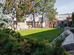 Prodej vinného sklepa, Dolní Dunajovice, Hlavní, 500 m2