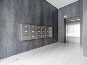 Pronájem bytu 2+kk, Praha - Karlín, Kaizlovy sady, 52 m2