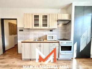 Pronájem bytu 1+1, Náchod, Nerudova, 38 m2