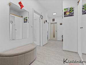 Prodej bytu 2+kk, Zlín - Malenovice, třída Svobody, 64 m2