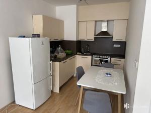 Pronájem bytu 2+kk, Praha - Hostavice, U Hostavického potoka, 55 m2