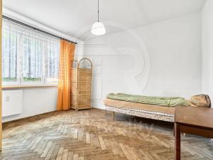 Prodej bytu 3+1, Ostrov, Kollárova, 71 m2