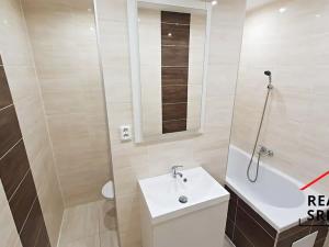Pronájem bytu 1+1, Karviná, Slovenská, 35 m2