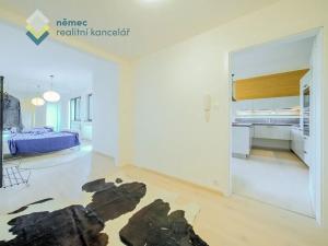 Pronájem bytu 2+kk, Praha - Libeň, V mezihoří, 59 m2