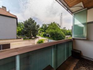 Pronájem bytu 1+kk, Praha - Záběhlice, Podle náhonu, 43 m2