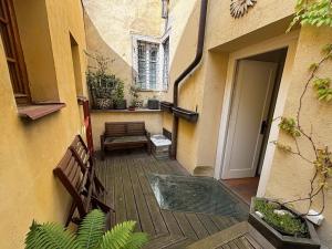 Pronájem bytu 2+1, Praha - Malá Strana, Zámecká, 47 m2